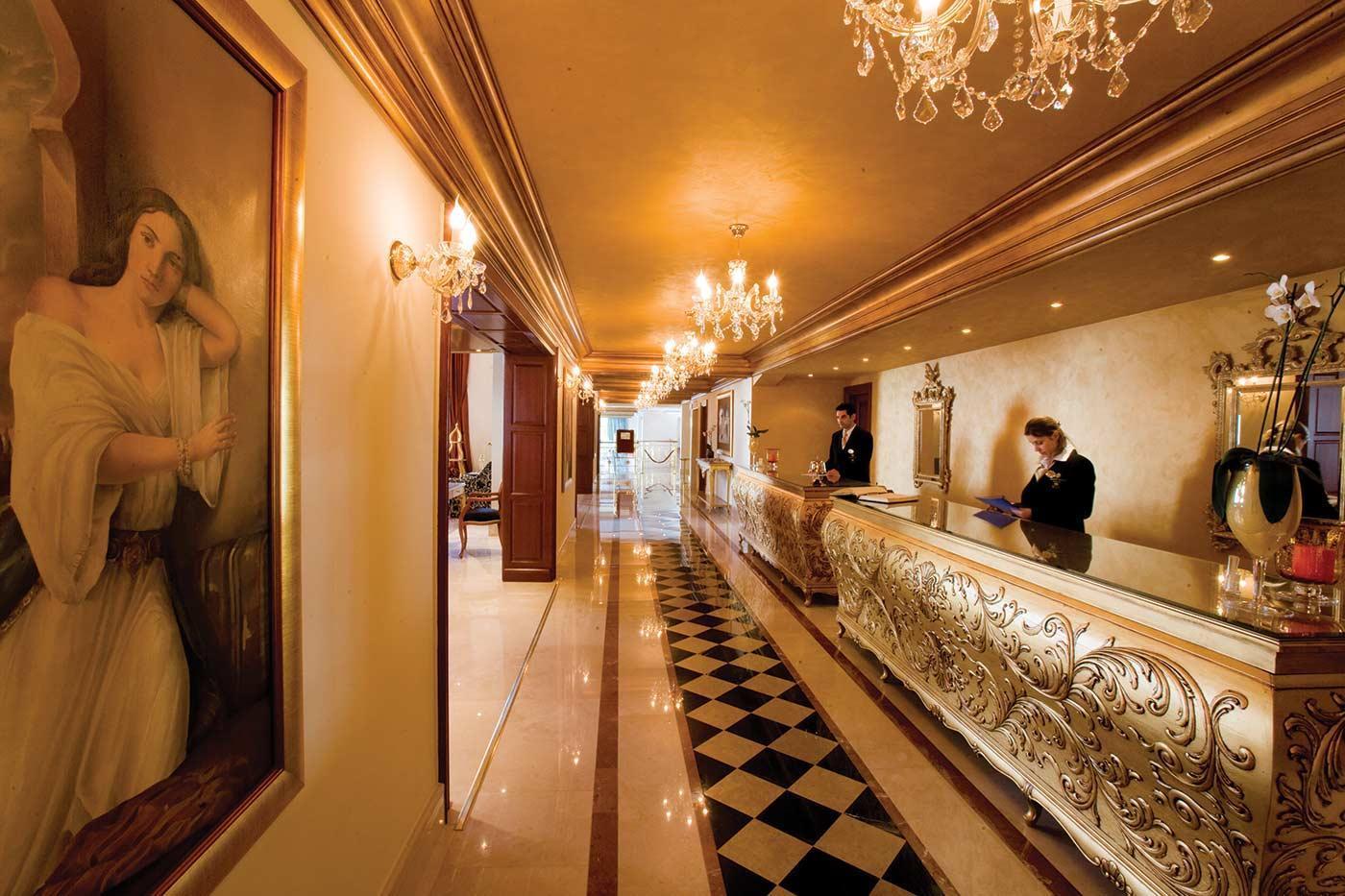Grand Serai Congress And Spa Ioánina Exterior foto The lobby of the Taj Bengal