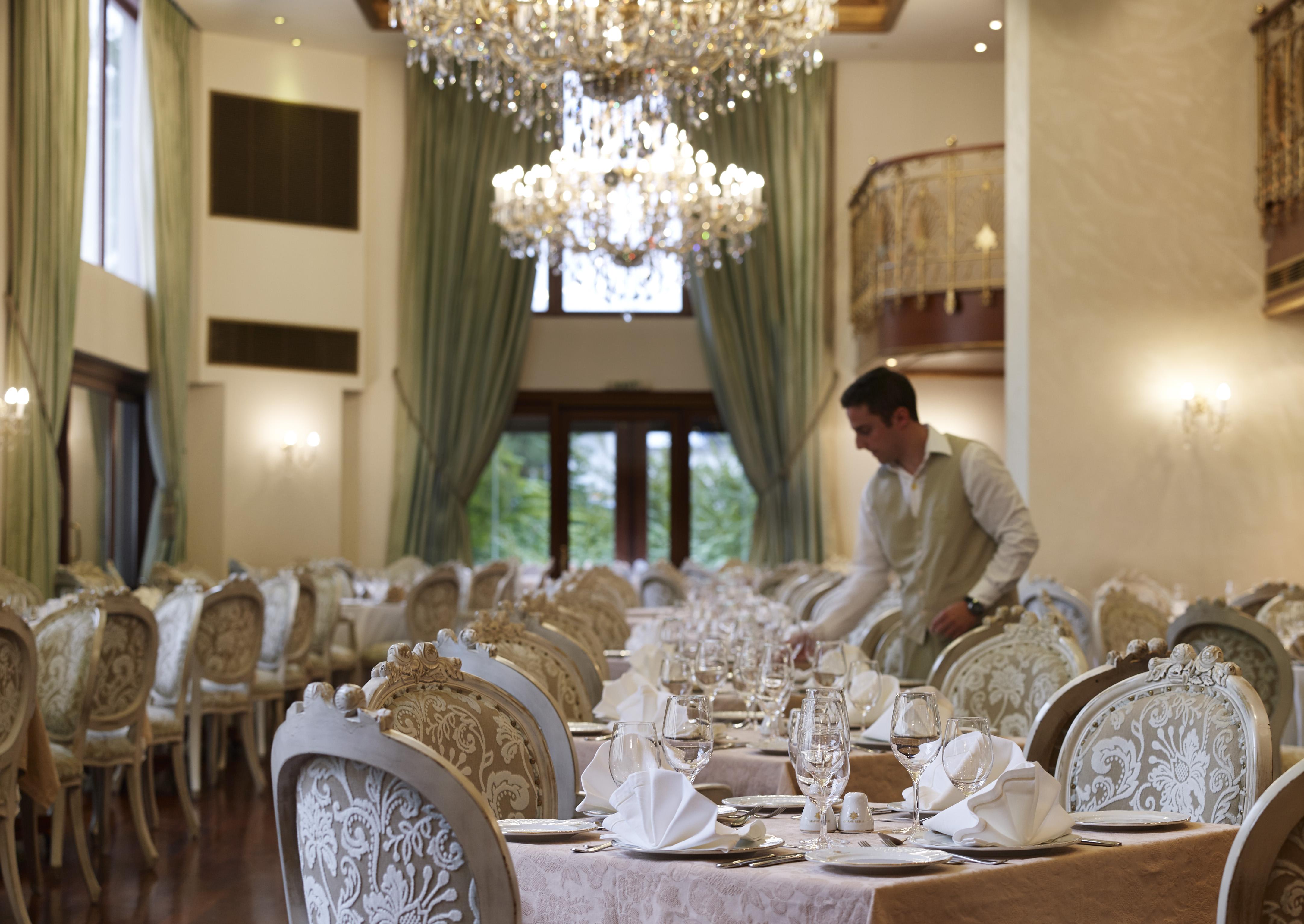 Grand Serai Congress And Spa Ioánina Exterior foto A restaurant in the Philippines
